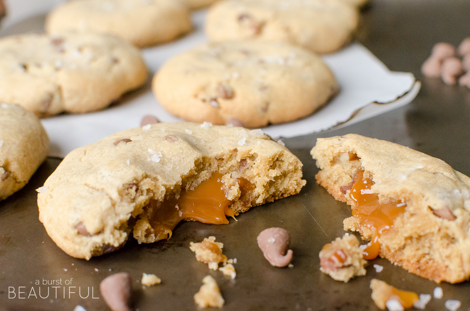 chocolate-chip-cookies-with-caramel-6407
