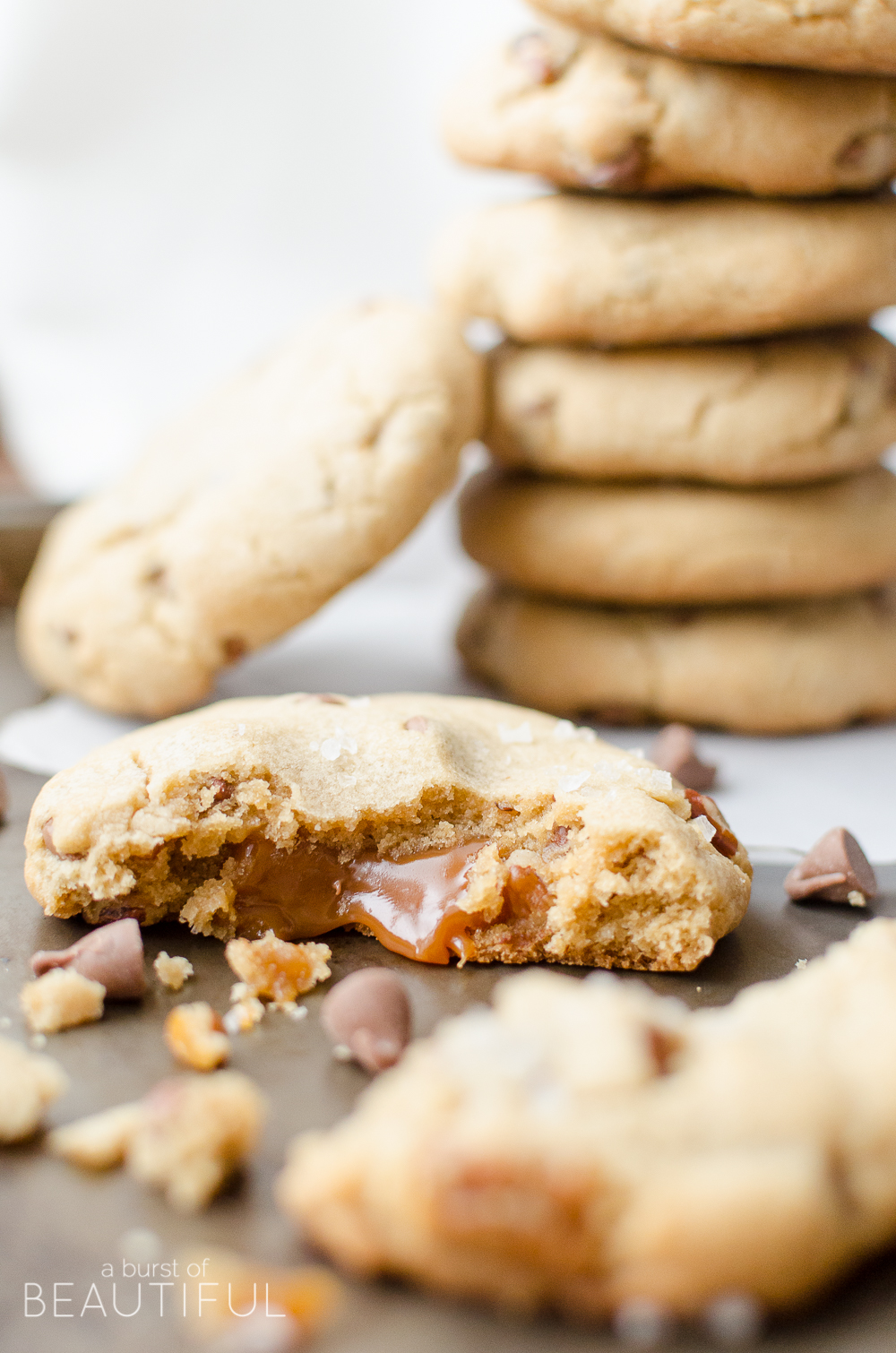 chocolate-chip-cookies-with-caramel-6454